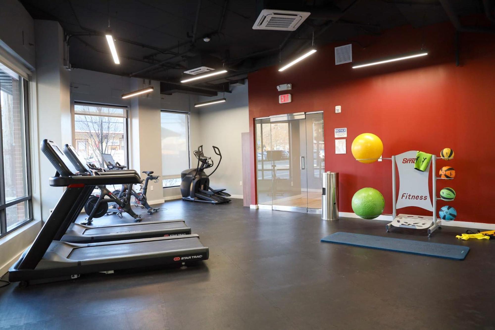Luxury Apartment With Gym, Steps From Commuter Rail #4011 Reading Buitenkant foto
